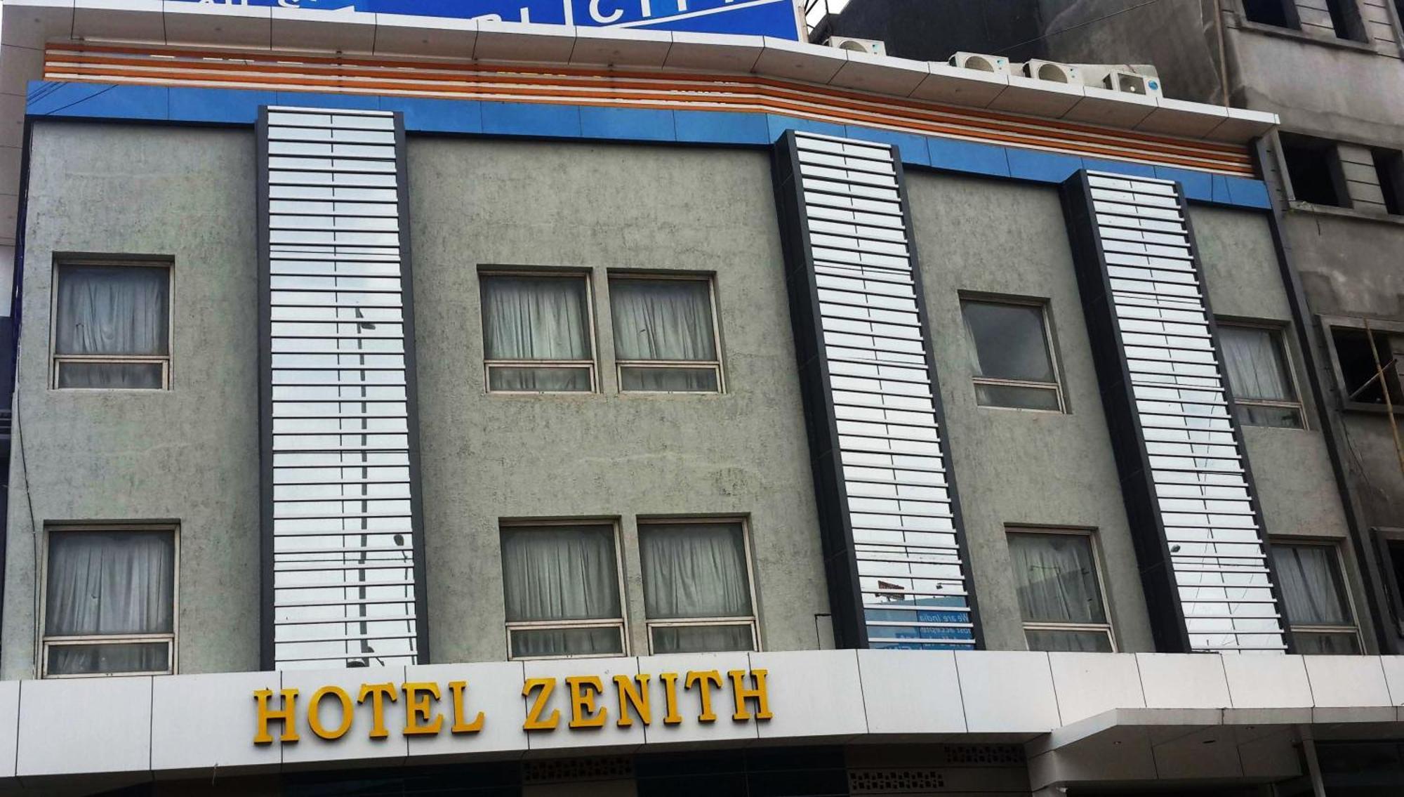 Hotel Zenith Surat Ngoại thất bức ảnh